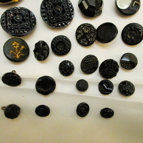 Antique FRENCH JET Black Glass Buttons: VICTORIAN Edwardian Sewing Craft - Picture 5 of 11